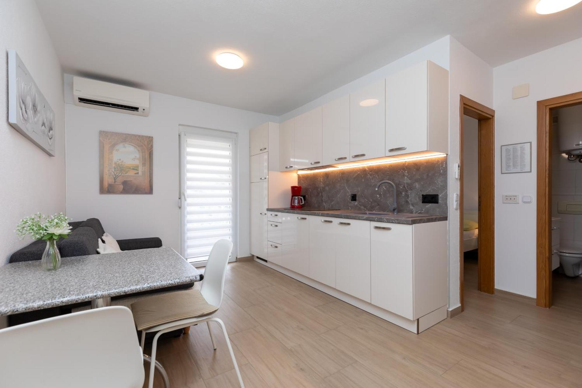 Apartments Lidija Matosevic Porec Exterior photo
