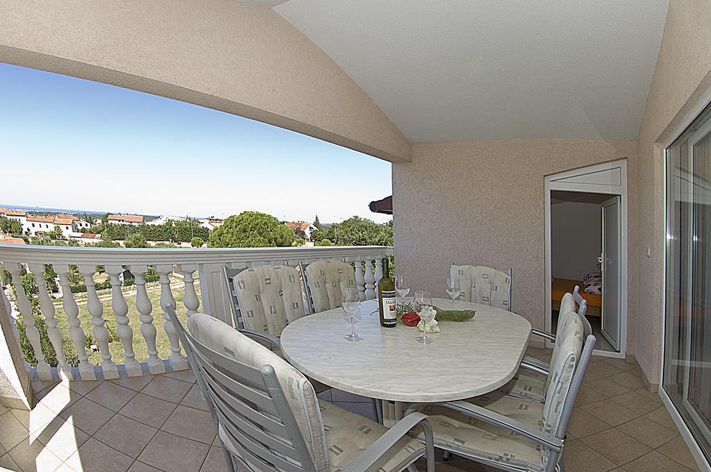 Apartments Lidija Matosevic Porec Exterior photo
